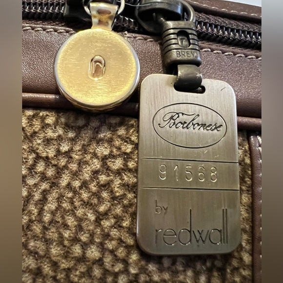 Borbonese Redwall authentic large dome purse. Made in Italy. Quail suede leather - Picture 9 of 16